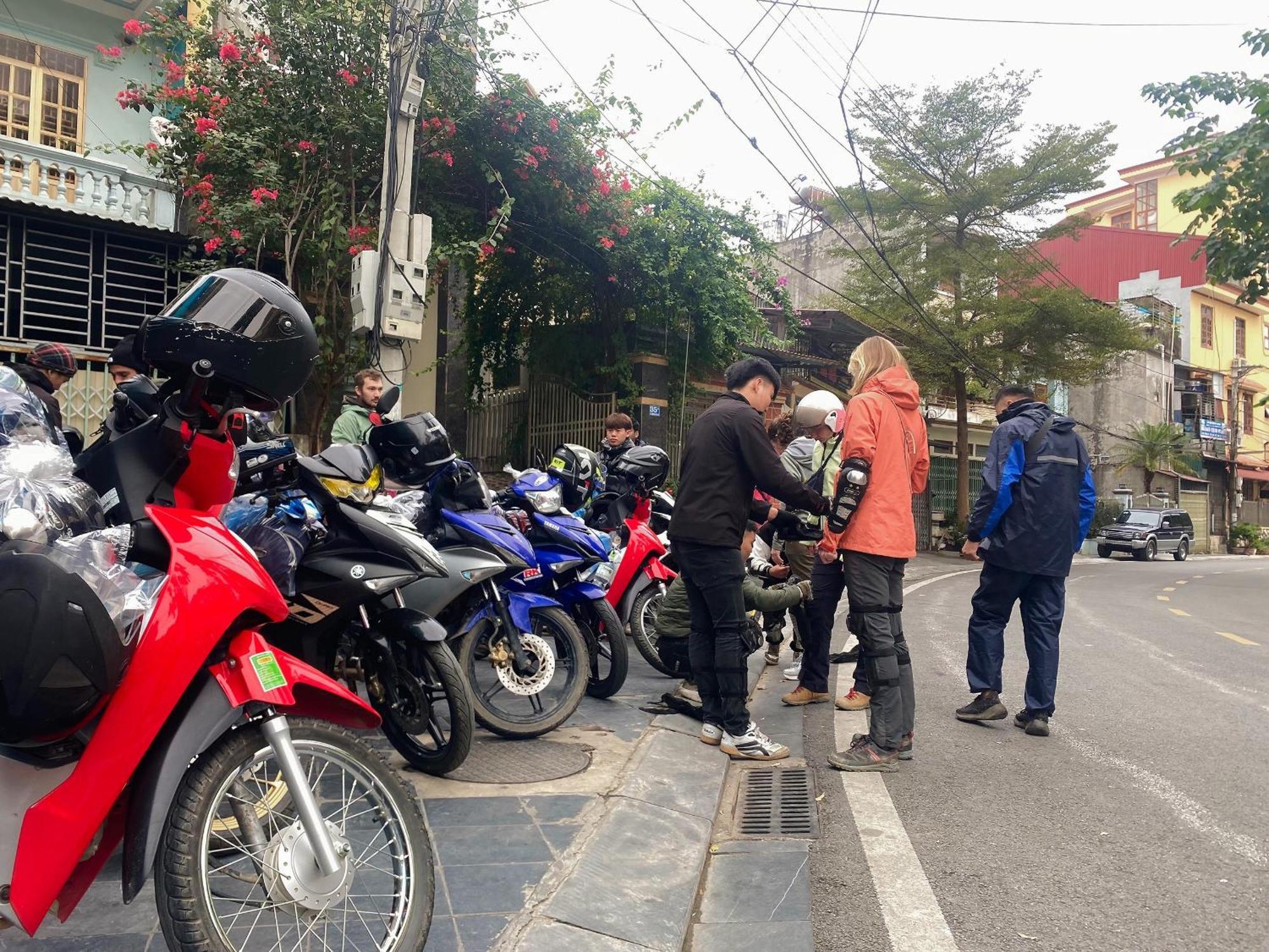 Sun Ha Giang Hotel-Tours-Motorbike Rental Экстерьер фото